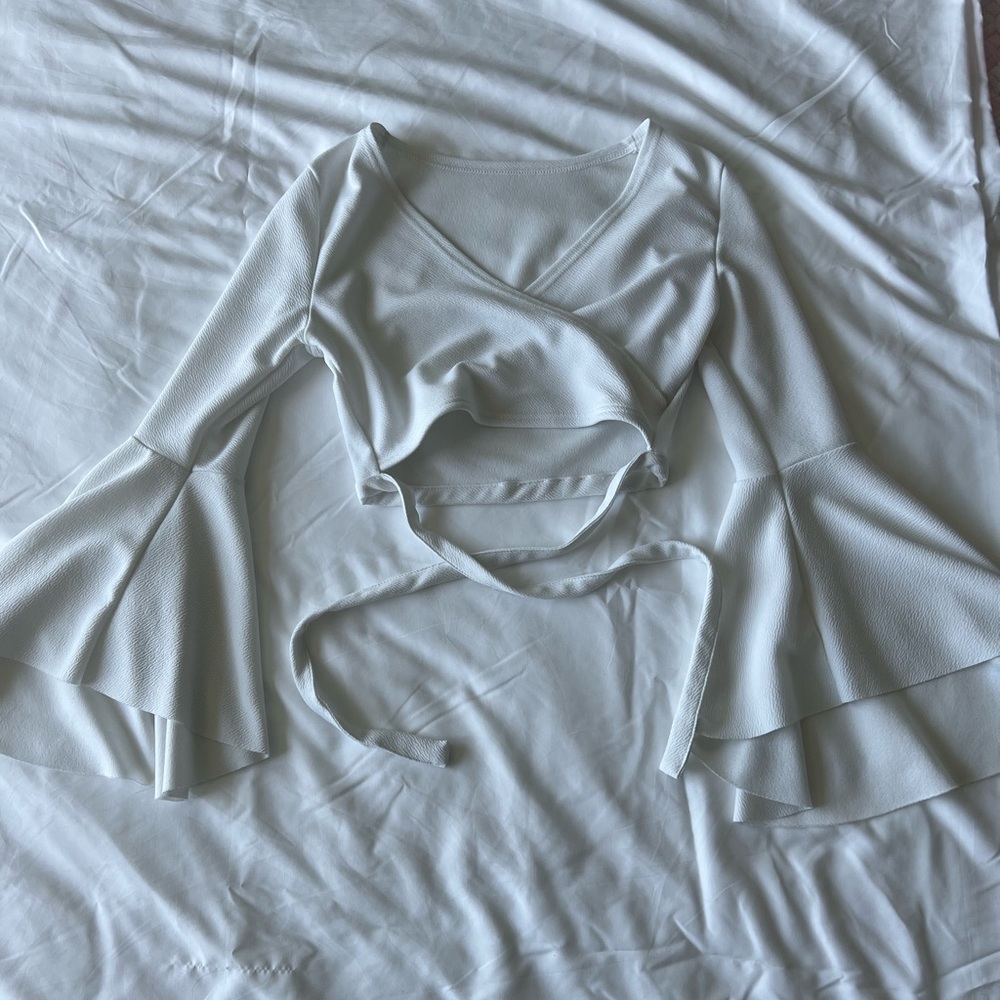 Women’s cropped blouse